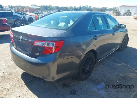 2014 Toyota Camry Hybrid Le z USA, uszkodzony, nr VIN 4T1BD1FK9EU102193